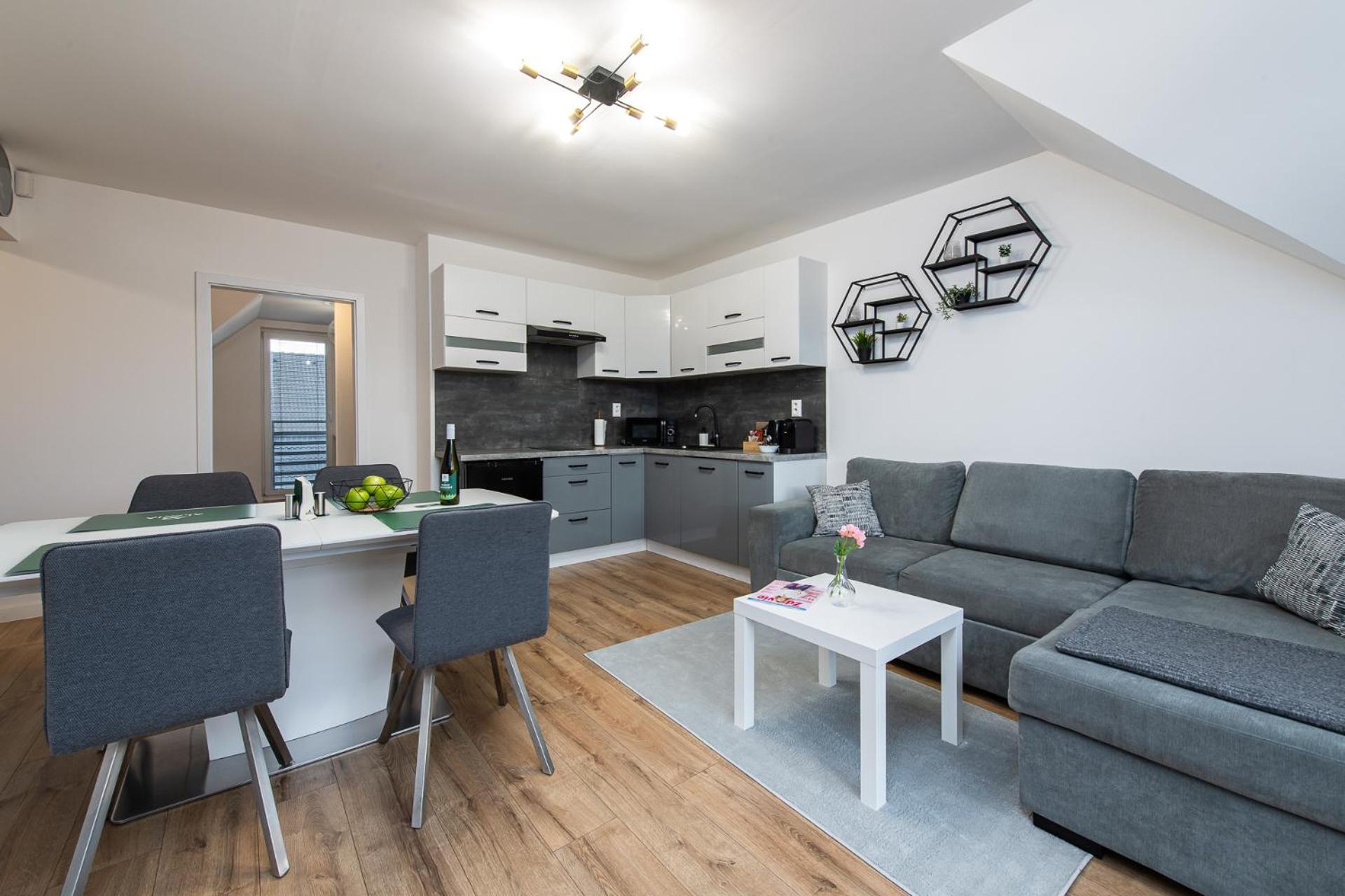 Alavia Residence Vel'ka Lomnica Eksteriør bilde